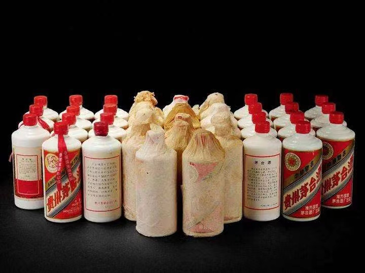 盈江老酒回收上门哪里回收(附近上门回收茅台酒）?